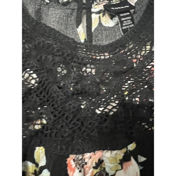 Torrid Floral Print Gauze Crochet Tank Top Black‎ Size 2 - Picture 2 of 9